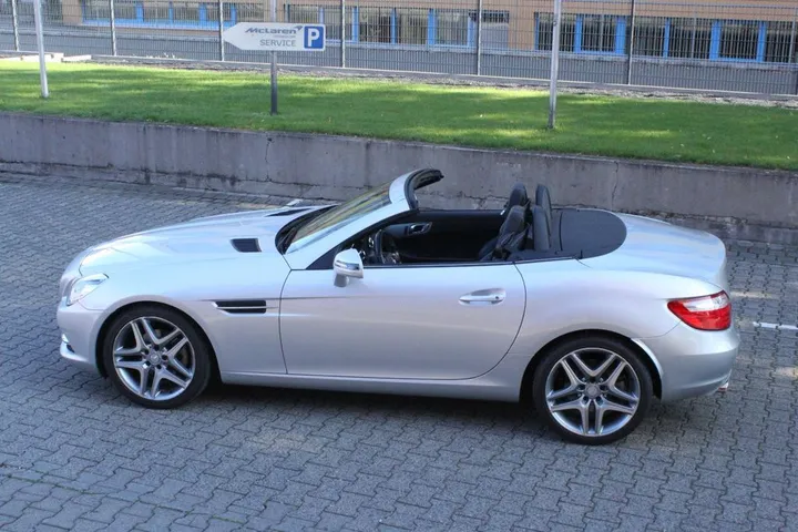 Mercedes-Benz SLK 200