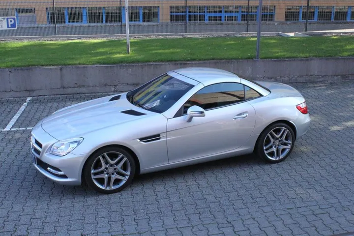 Mercedes-Benz SLK 200