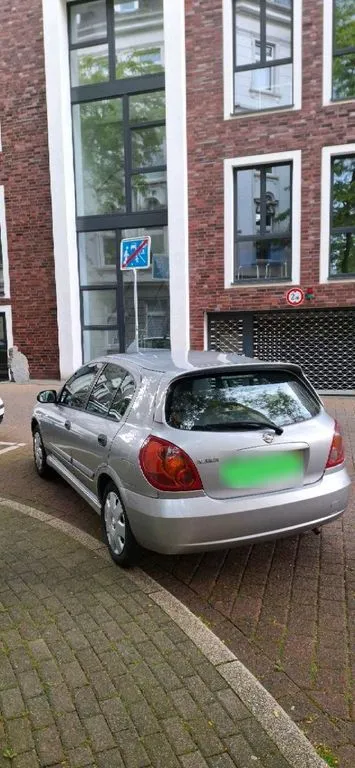 Nissan Almera