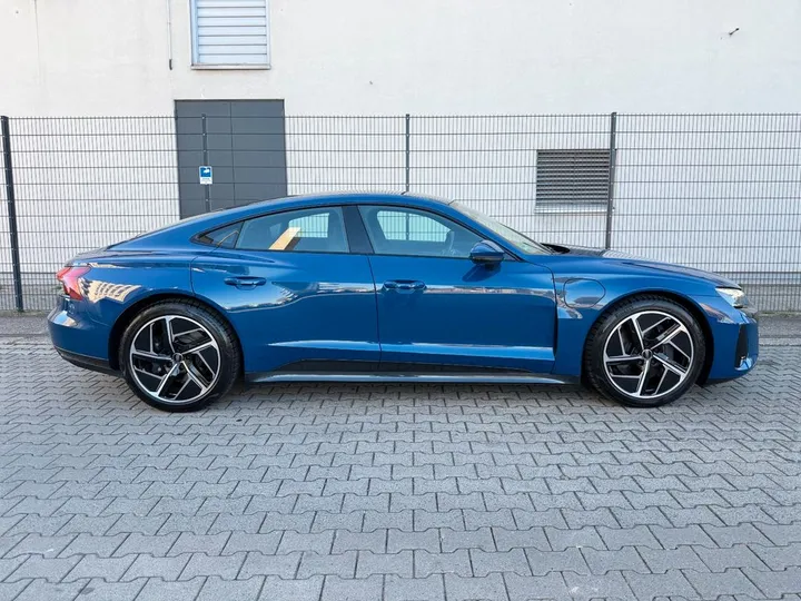 Audi e-tron GT