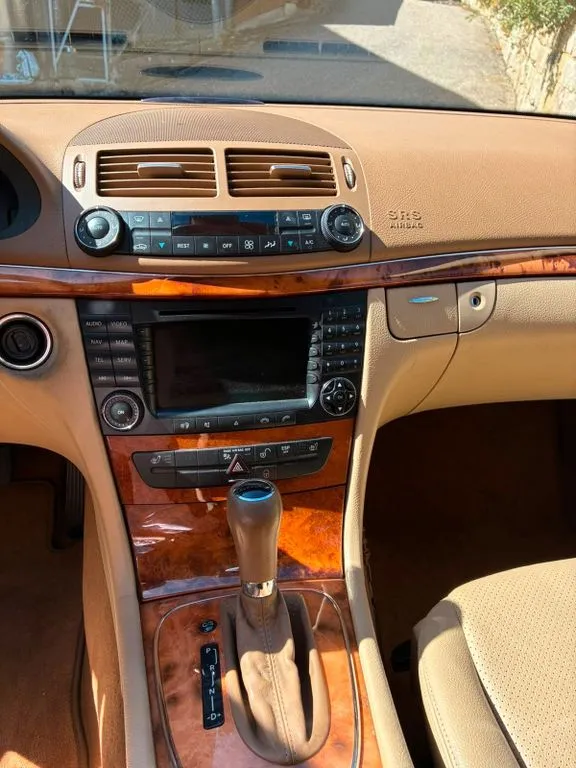Mercedes-Benz E 280