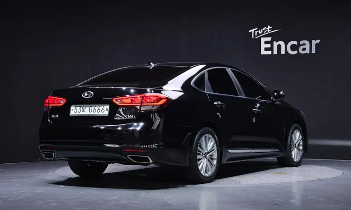 Hyundai Aslan