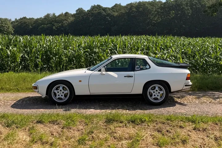 Porsche 924