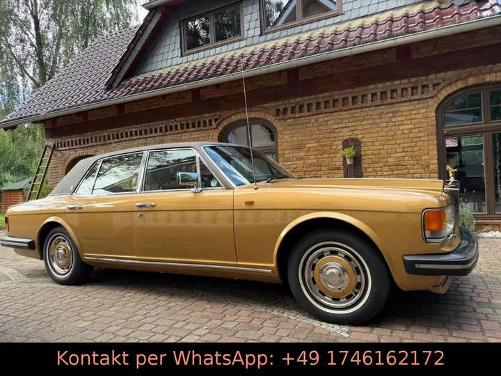 Rolls-Royce Silver Spirit