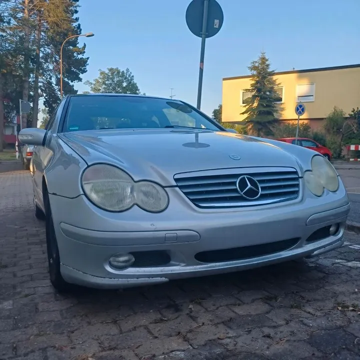 Mercedes-Benz C 200