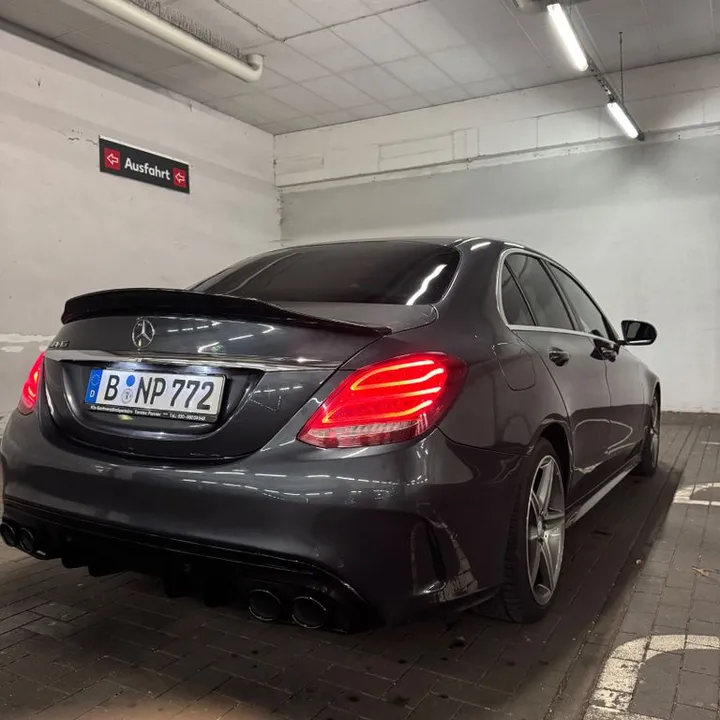 Mercedes-Benz C 200