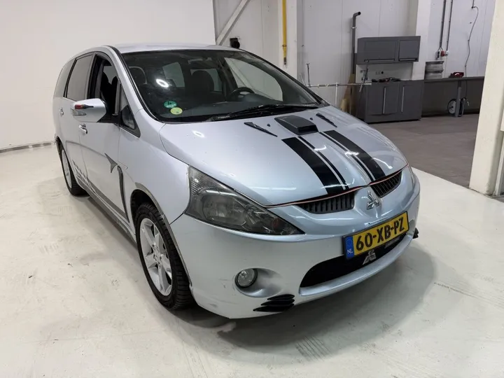 Mitsubishi Grandis