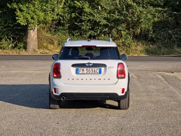 MINI Countryman D (Cooper)