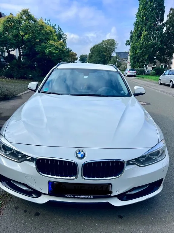 BMW 320