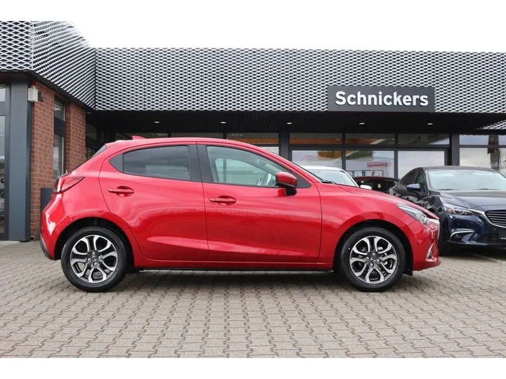 Mazda 2