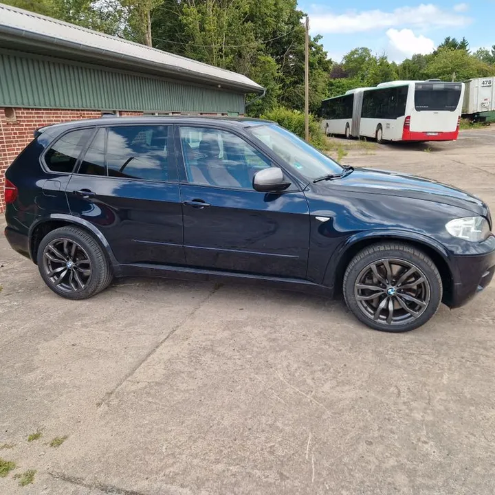 BMW X5 M50