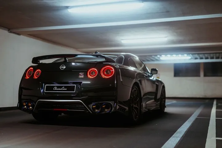 Nissan GT-R