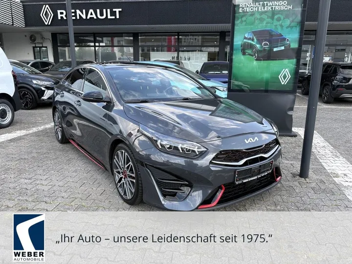 Kia pro cee'd / ProCeed