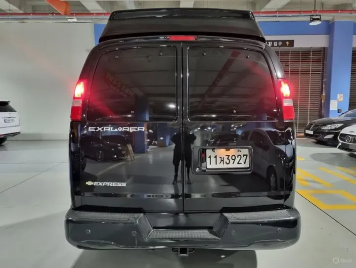 Chevrolet Express Van