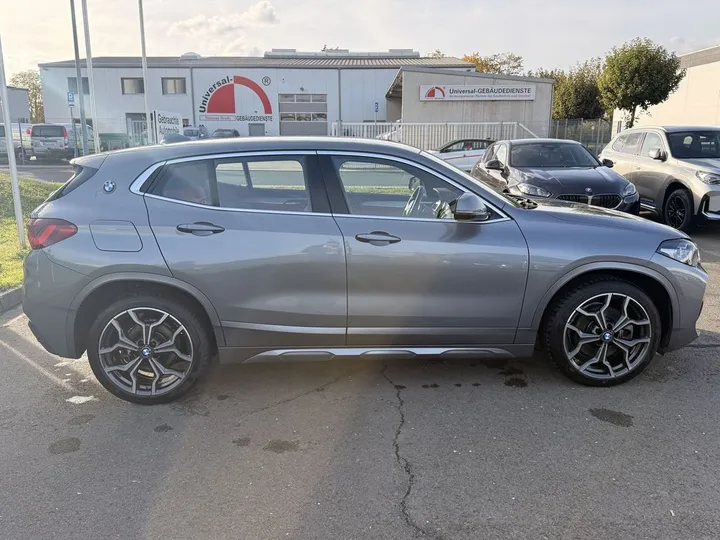 BMW X2