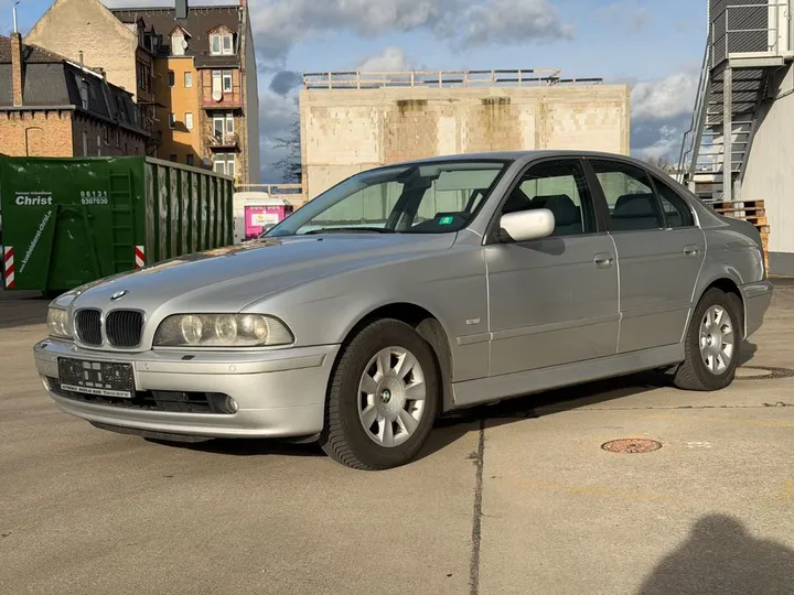 BMW 520