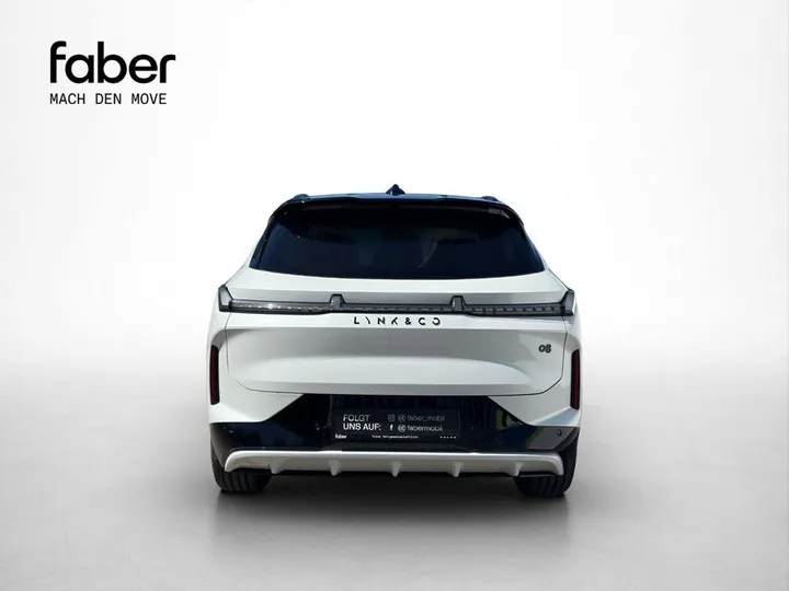 Lynk&Co 08