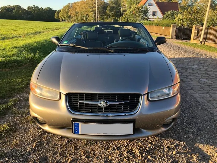 Chrysler Stratus