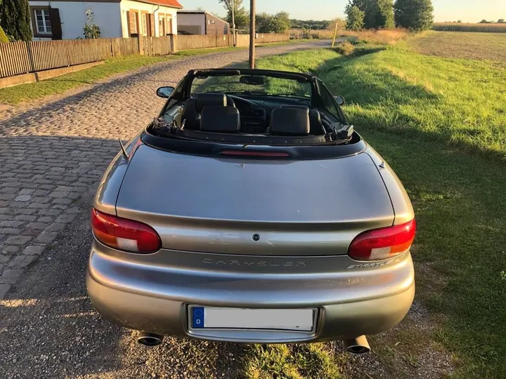 Chrysler Stratus