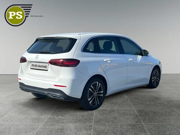 Mercedes-Benz B 200