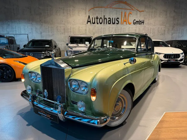 Rolls-Royce Silver Cloud