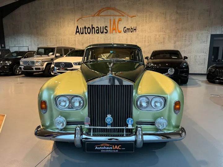 Rolls-Royce Silver Cloud