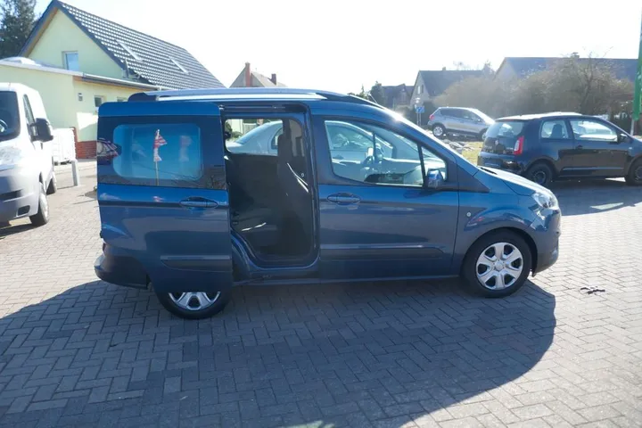 Ford Transit Courier