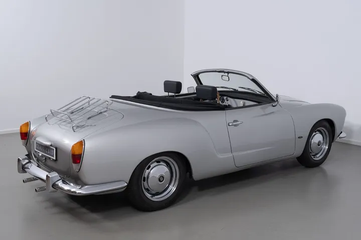 Volkswagen Karmann Ghia