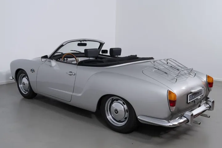 Volkswagen Karmann Ghia