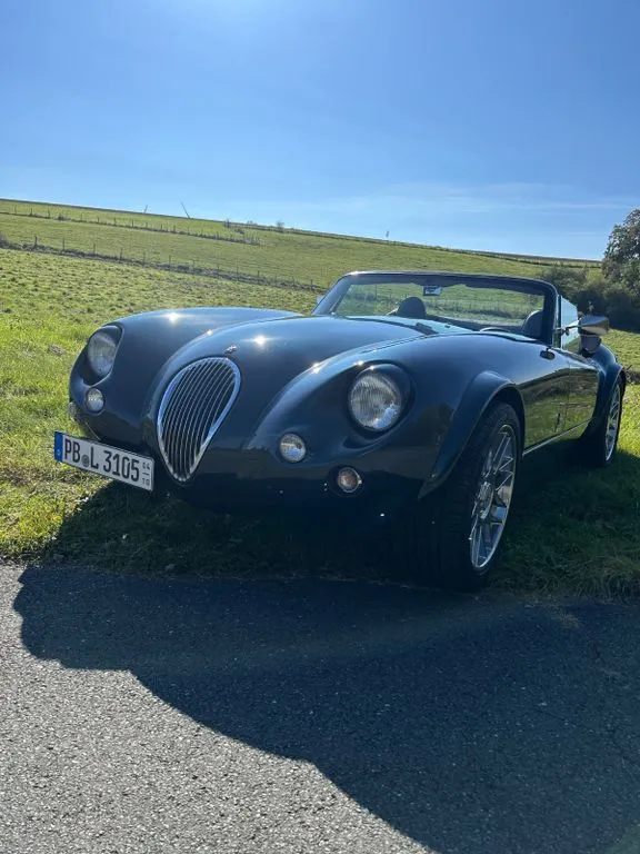 Wiesmann MF 28