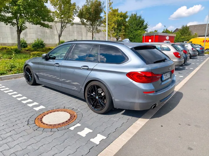 BMW 525