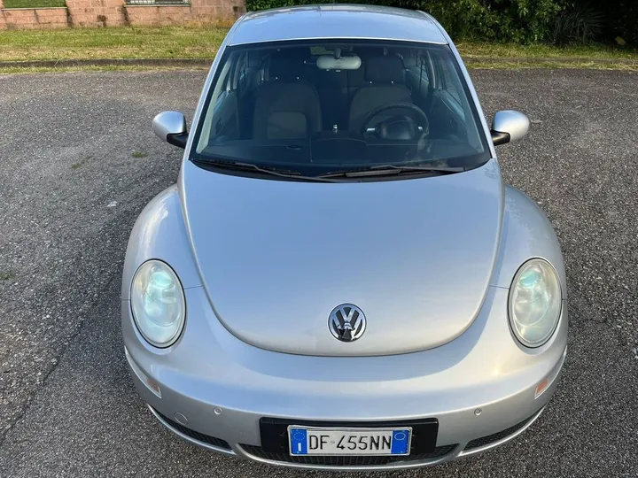Volkswagen New Beetle