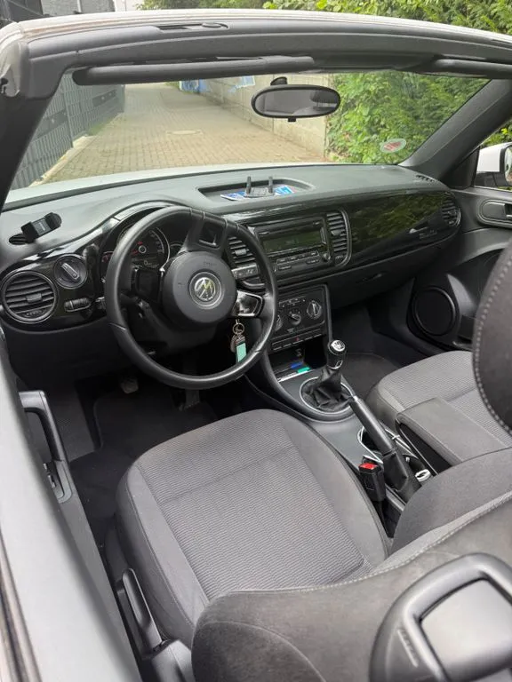 Volkswagen New Beetle