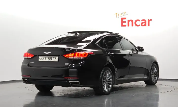 Hyundai Genesis