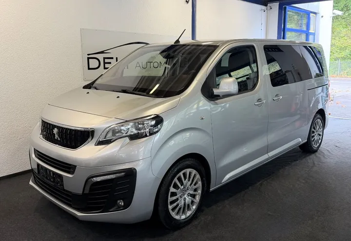 Peugeot Traveller