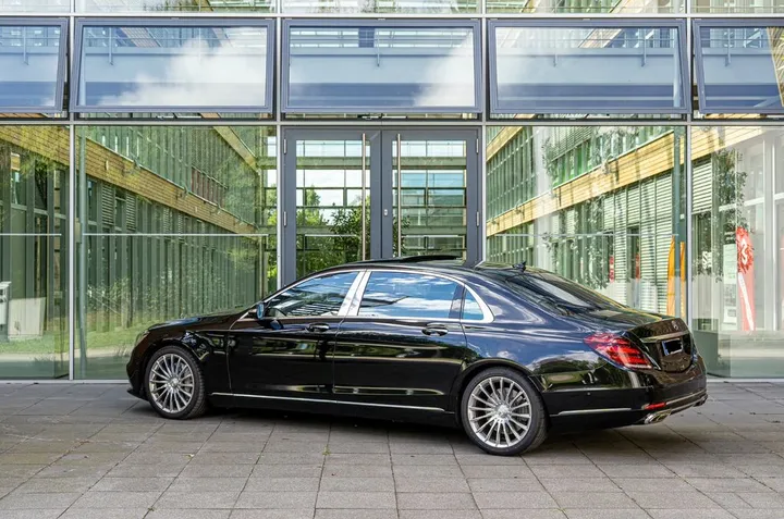 Mercedes-Benz S 560