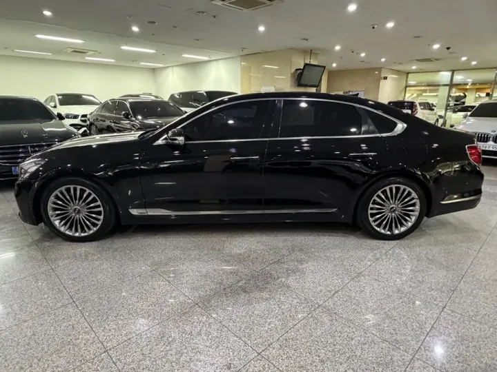 Kia K9