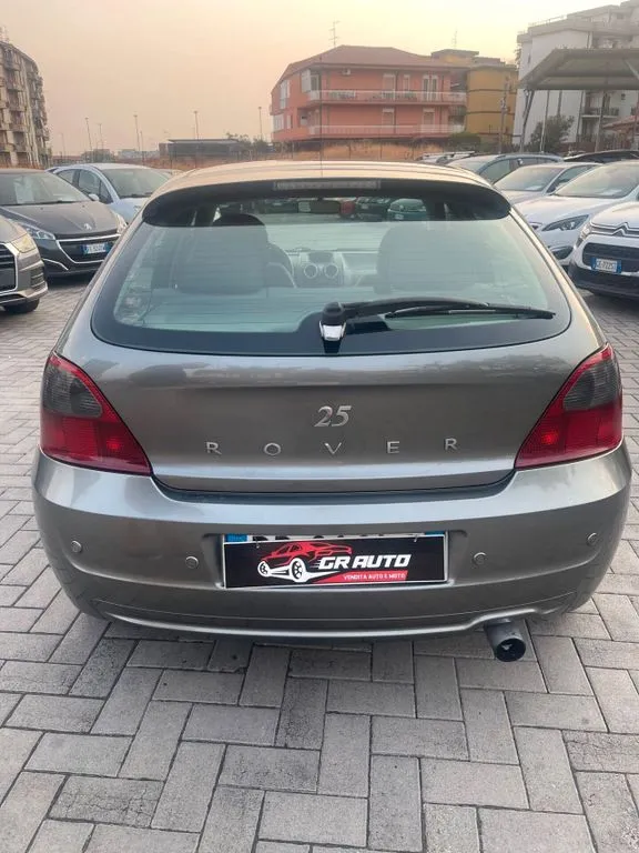 Rover 25