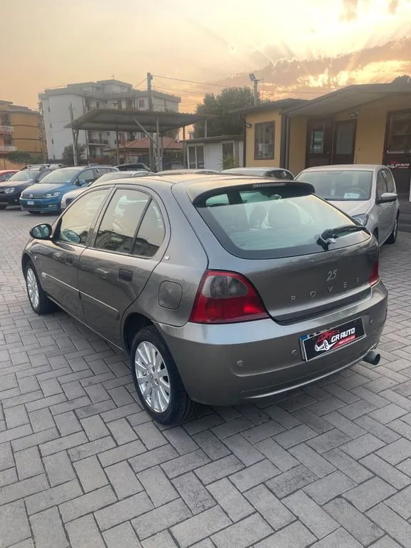 Rover 25