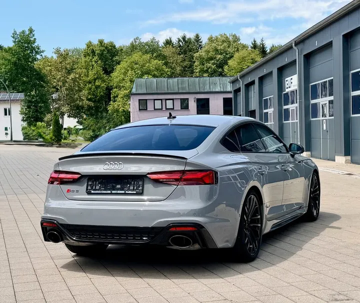 Audi RS5