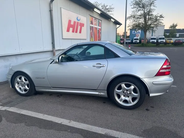 Mercedes-Benz SLK 200