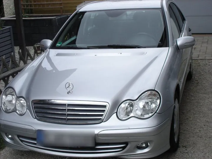 Mercedes-Benz C 180