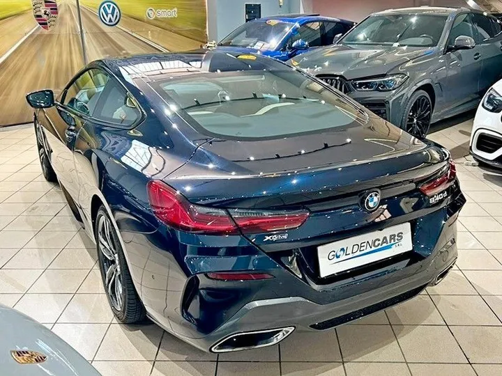 BMW 840