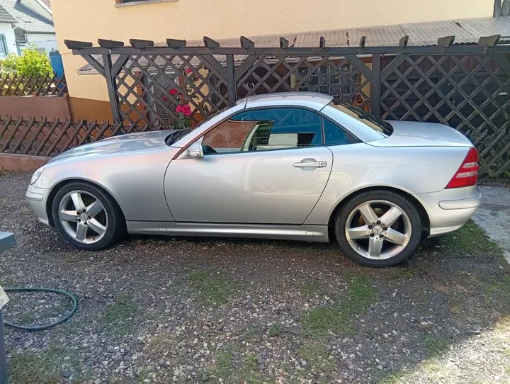 Mercedes-Benz SLK 200
