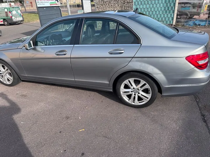 Mercedes-Benz C 200