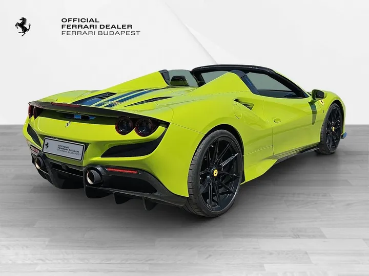 Ferrari F8