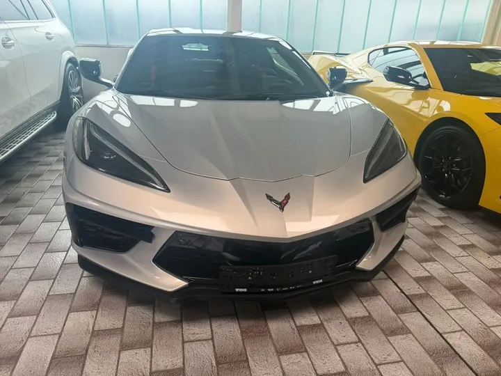 Corvette C8
