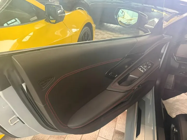 Corvette C8