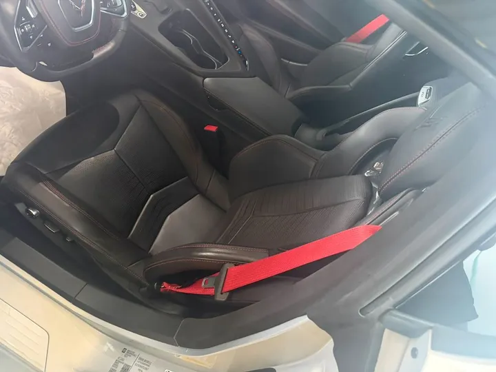 Corvette C8