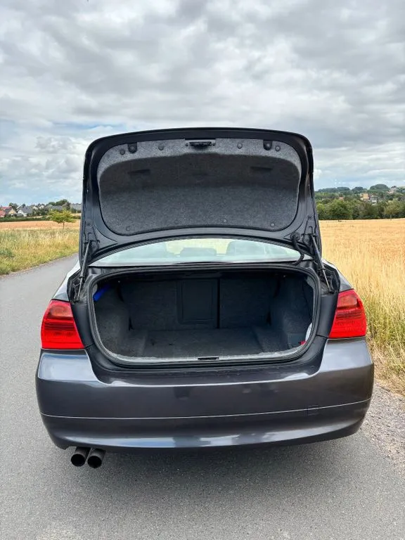 BMW 325